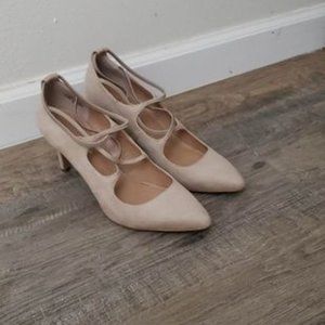 Kelly & Katie nude pump heel sz  8